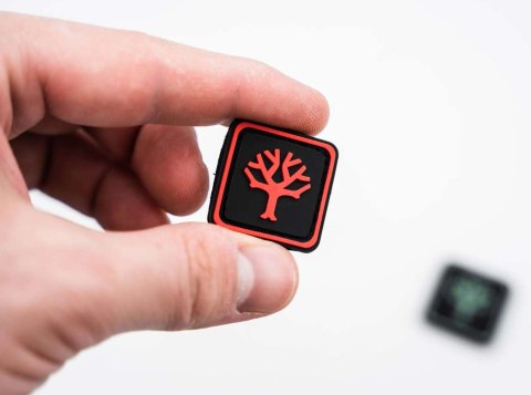 Böker Solingen Red Tree Gitd Patch Böker Solingen Red Tree Gitd Patch